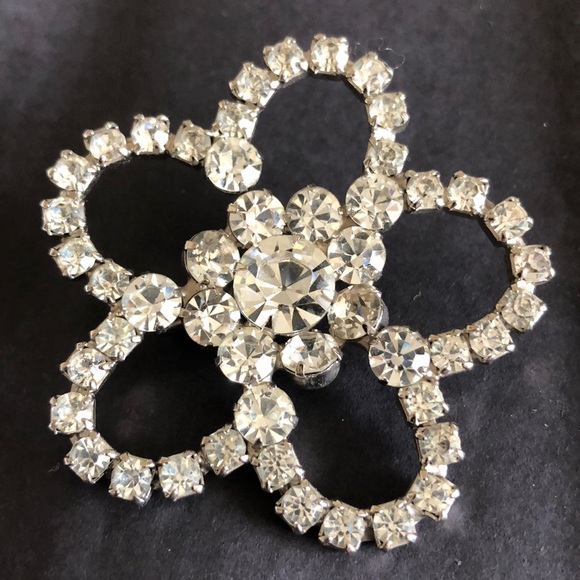 🌺LARGE VINTAGE RHINESTONE DAISY🌺 - Picture 2 of 2